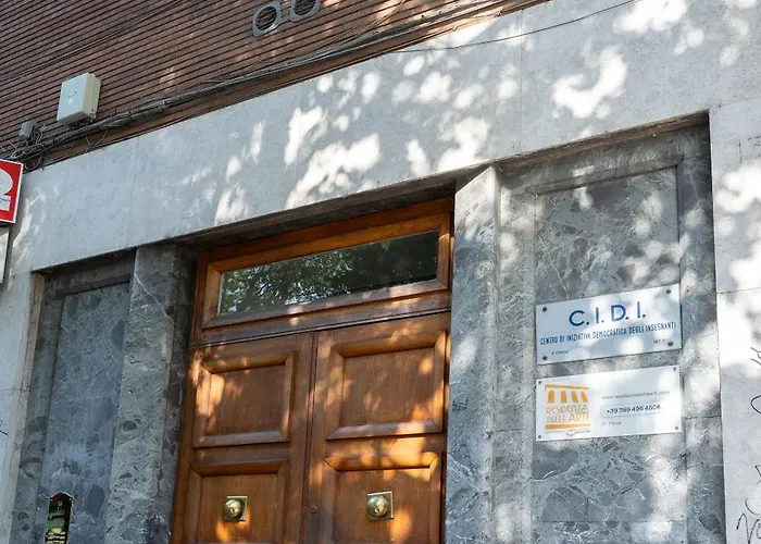 Delle Arti Гостевой дом Рим